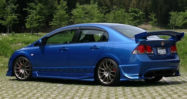 Аэродинамический обвес "Bomex" Honda Civic 4D купить недорого с доставкой в Нягань