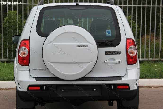 Чехол запасного колеса Chevrolet Niv@ с эмблемой Chevrolet купить недорого с доставкой в Нягань