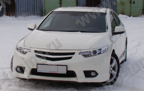 Планка в решетку радиатора "Sport" для Honda Accord VIII (2011-2013) купить недорого с доставкой в Нягань